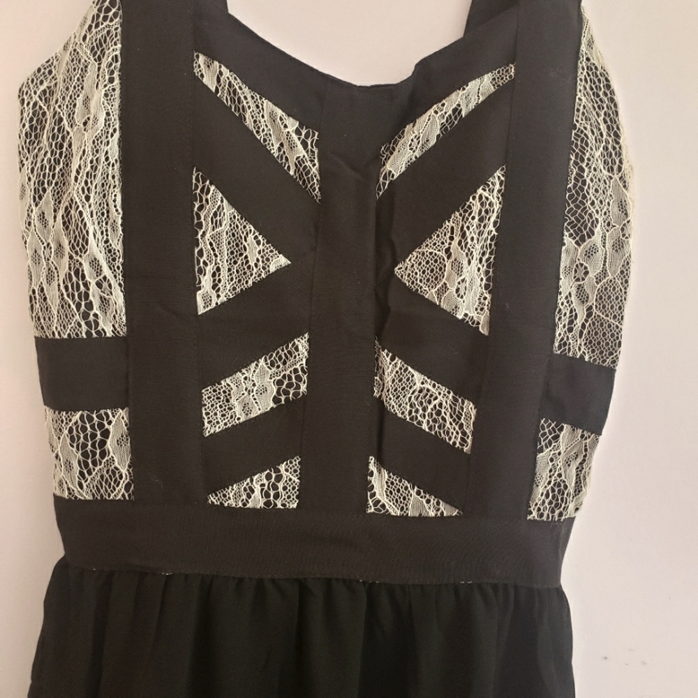 lucy paris sleeveless maxi dress